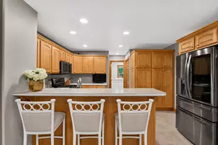 7061 E 107th Ct, Crown Point, IN 46307 - Photo 16