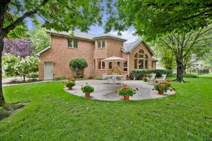 7061 E 107th Ct, Crown Point, IN 46307 - Photo 6