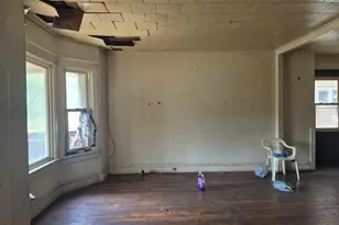 544 Van Buren St, Gary, IN 46402 - Photo 2