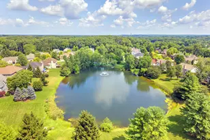 284 Muirfield Dr, Valparaiso, IN 46385 - Photo 68