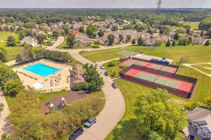284 Muirfield Dr, Valparaiso, IN 46385 - Photo 70