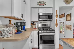 422 Rockwood St, La Porte, IN 46350 - Photo 8