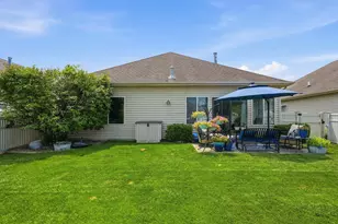 7414 E 103rd Dr, Crown Point, IN 46307 - Photo 4