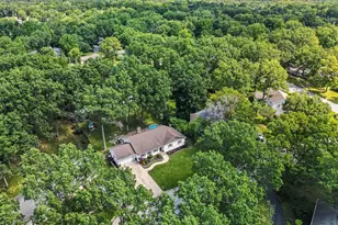 203 Oxbow Ct, Valparaiso, IN 46383 - Photo 36