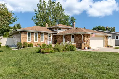 9609 Northcote Avenue, Munster, IN 46321 - Photo 1