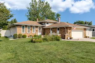 9609 Northcote Ave, Munster, IN 46321 - Photo 1
