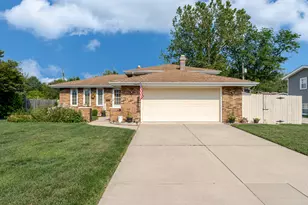 9609 Northcote Ave, Munster, IN 46321 - Photo 2