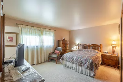9609 Northcote Avenue, Munster, IN 46321 - Photo 14