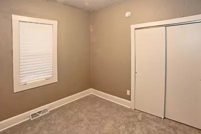 207 N Ash Street, Hobart, IN 46342 - Photo 10