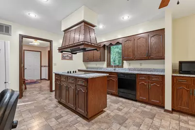 200 N 560 W, Valparaiso, IN 46385 - Photo 12