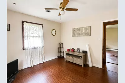 2295 W 41st Avenue, Gary, IN 46408 - Photo 8