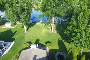 1833 Sandy Beach Dr, Crown Point, IN 46307 - Photo 6