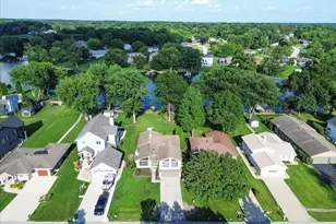 1833 Sandy Beach Dr, Crown Point, IN 46307 - Photo 4
