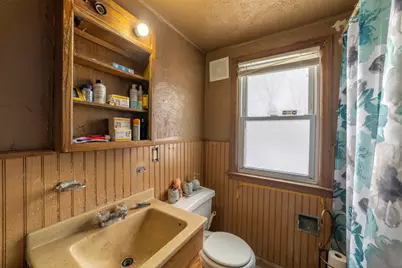 132 Hendricks Street, Michigan City, IN 46360 - Photo 8