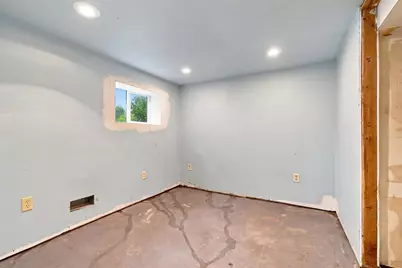 253 E Oakwood Street, Hammond, IN 46324 - Photo 18