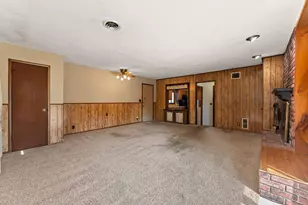206 E 9th St, La Porte, IN 46350 - Photo 10