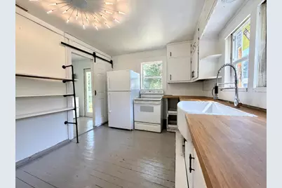 402 W College Avenue, Morocco, IN 47963 - Photo 6