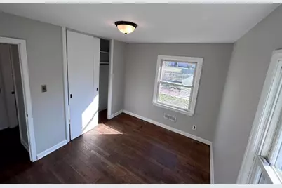 811 E 15th Avenue, Gary, IN 46407 - Photo 10