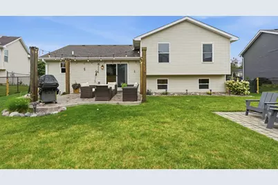 12329 Tippecanoe Place, Crown Point, IN 46307 - Photo 4
