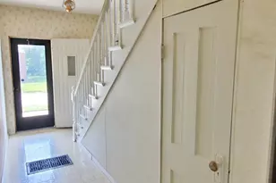 215 Cleveland Ave, Michigan City, IN 46360 - Photo 10