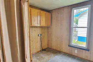 215 Cleveland Ave, Michigan City, IN 46360 - Photo 26