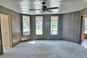 215 Cleveland Ave, Michigan City, IN 46360 - Photo 12
