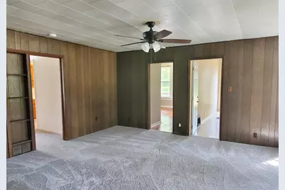 215 Cleveland Avenue, Michigan City, IN 46360 - Photo 16