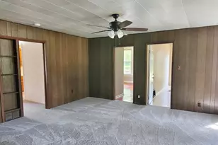 215 Cleveland Ave, Michigan City, IN 46360 - Photo 16