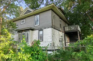708 Harrison St, Gary, IN 46402 - Photo 4