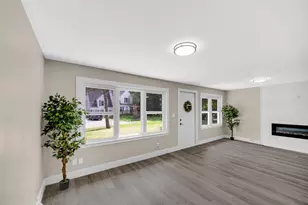 5076 Concord Ave, Portage, IN 46368 - Photo 8