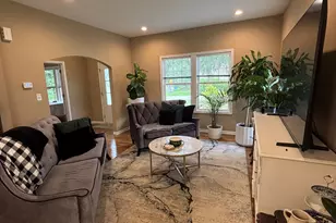 1300 Bobolink Rd, Valparaiso, IN 46383 - Photo 2