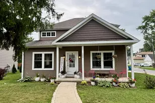 1300 Bobolink Rd, Valparaiso, IN 46383 - Photo 1