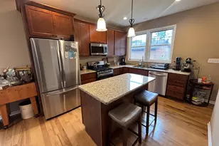 1300 Bobolink Rd, Valparaiso, IN 46383 - Photo 6