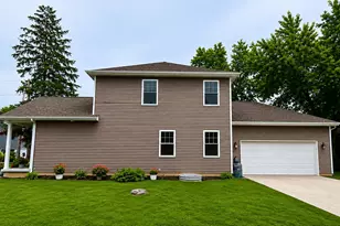 1300 Bobolink Rd, Valparaiso, IN 46383 - Photo 18
