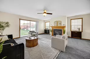 10123 Azalea Dr, Crown Point, IN 46307 - Photo 12