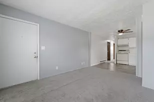 150 Sycamore Ct, Hebron, IN 46341 - Photo 2
