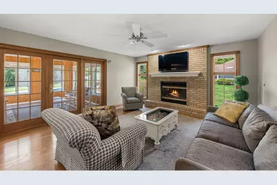 592 Shatz Drive N, Valparaiso, IN 46385 - Photo 4