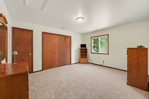 5898 Carol Ct, Demotte, IN 46310 - Photo 12