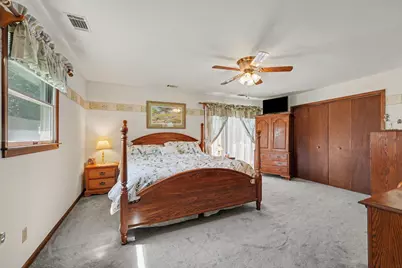 5898 Carol Court, Demotte, IN 46310 - Photo 10