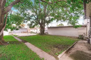 3718 Hemlock St, East Chicago, IN 46312 - Photo 10