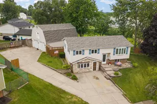 741 Hiawatha, Lowell, IN 46356 - Photo 2