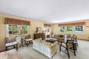 22 Diana Rd, Portage, IN 46368 - Photo 8
