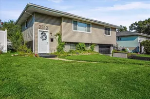 2312 Jennings St, Gary, IN 46404 - Photo 2