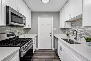2312 Jennings St, Gary, IN 46404 - Photo 8