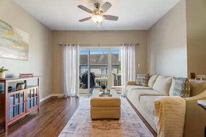 9855 Oakwood Court, Saint John, IN 46373 - Photo 8