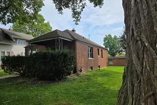 259 W Jefferson St, Valparaiso, IN 46383 - Photo 1