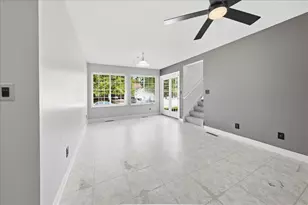 216 Dundee St, Valparaiso, IN 46385 - Photo 8