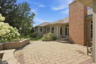 1206 Boxwood Dr, Munster, IN 46321 - Photo 6