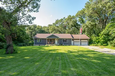 415 Woodlawn Avenue, Michigan City, IN 46360 - Photo 2