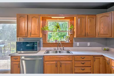 415 Woodlawn Avenue, Michigan City, IN 46360 - Photo 10
